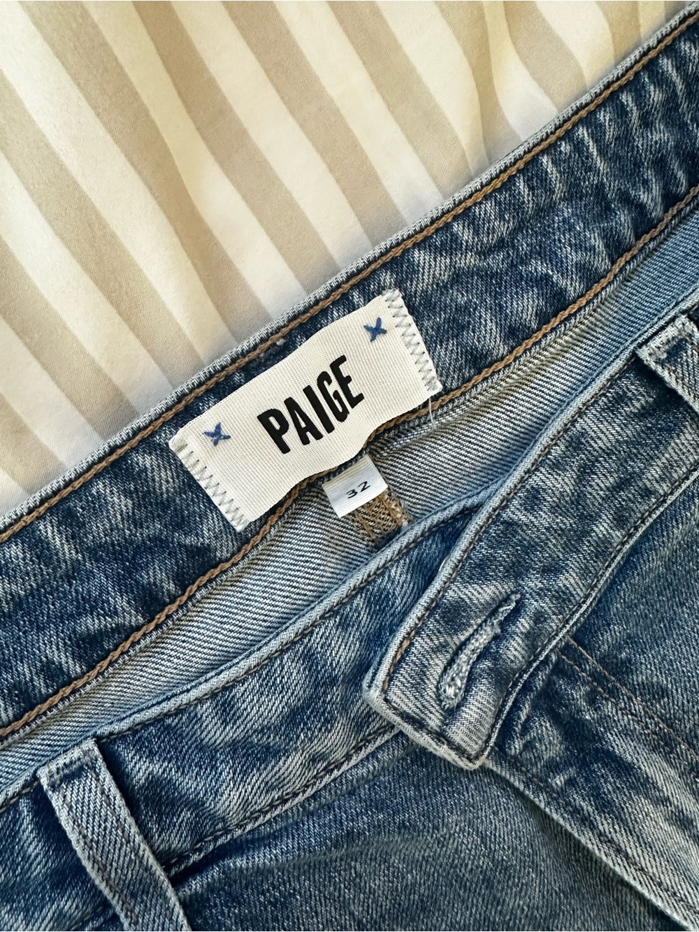Paige Leenah Wide-Leg Raw Hem Jeans - Picture 9 of 9